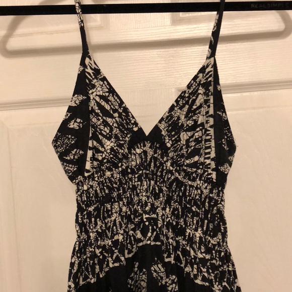 Black and white tribal pattern dress - Picture 3 of 5